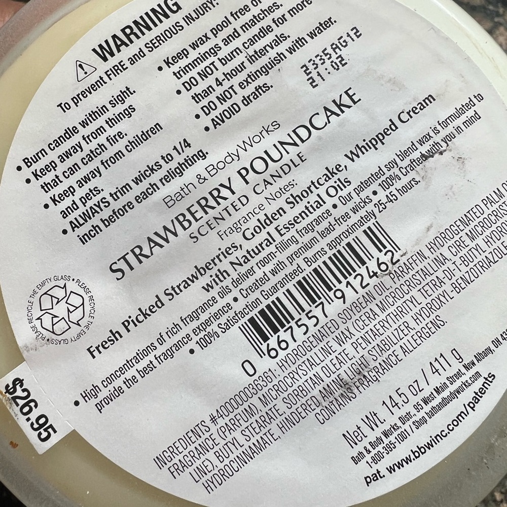 Strawberry Pound Cake 3-Wick Candle NEW - Picture 4 of 4